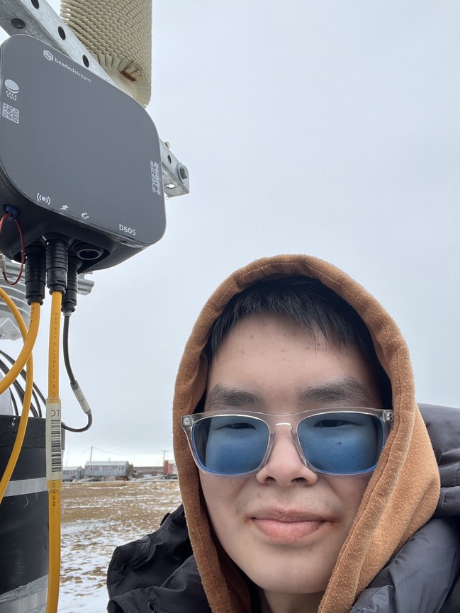 Peyton-RemoteHands-1 Peyton-RemoteHands-1